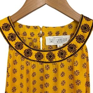 Sweet Wanderer Sleeveless Yellow Floral Blouse Size XL